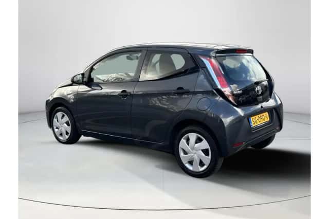 Toyota Aygo (2018) thumbnail 5