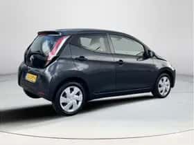 Toyota Aygo (2018) thumbnail 7