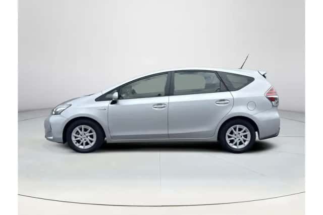 Toyota Prius (2020) thumbnail 2