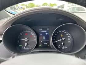 Toyota C-HR (2023) thumbnail 18
