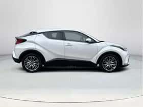 Toyota C-HR (2023) thumbnail 6