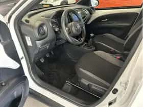 Toyota Aygo X (2025) thumbnail 9