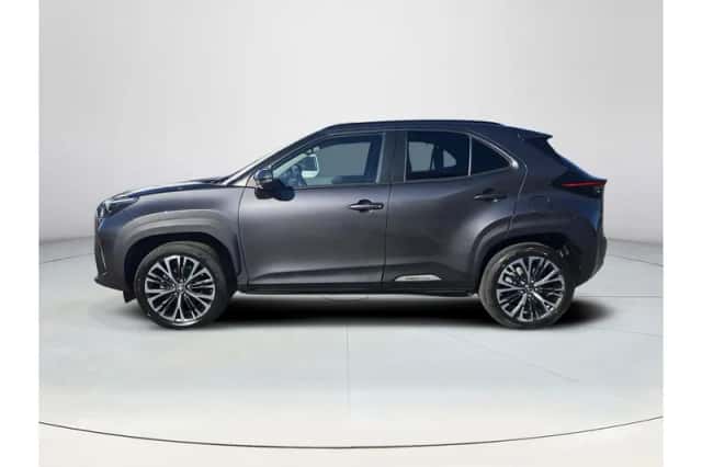 Toyota Yaris Cross (2023) thumbnail 2
