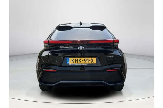 Toyota C-HR (2024) thumbnail 4