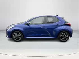 Toyota Yaris (2023) thumbnail 2