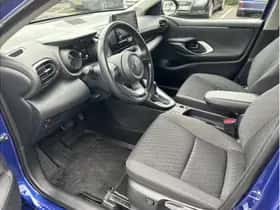 Toyota Yaris (2023) thumbnail 12
