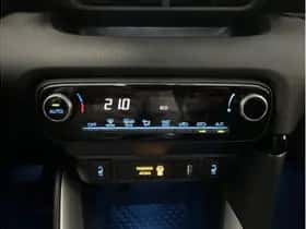 Toyota Yaris (2023) thumbnail 15