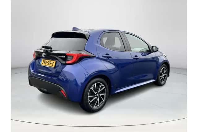 Toyota Yaris (2023) thumbnail 5
