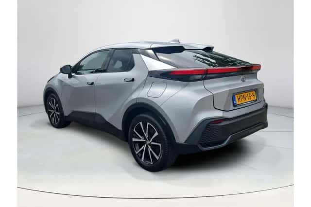 Toyota C-HR (2025) thumbnail 3
