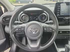 Toyota Yaris (2022) thumbnail 16