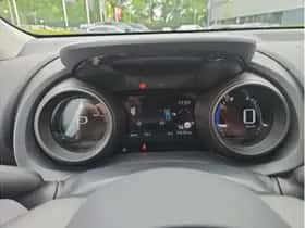 Toyota Yaris (2022) thumbnail 17
