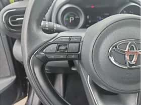 Toyota Yaris (2022) thumbnail 18
