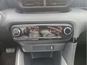 Toyota Yaris (2022) thumbnail 23