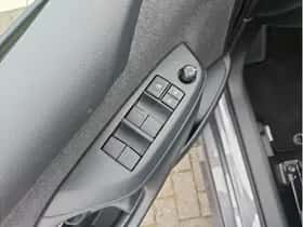 Toyota Yaris (2022) thumbnail 25