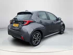 Toyota Yaris (2022) thumbnail 5