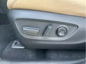 Toyota RAV4 (2024) thumbnail 33