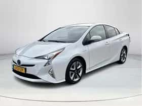 Toyota Prius (2016) thumbnail 1