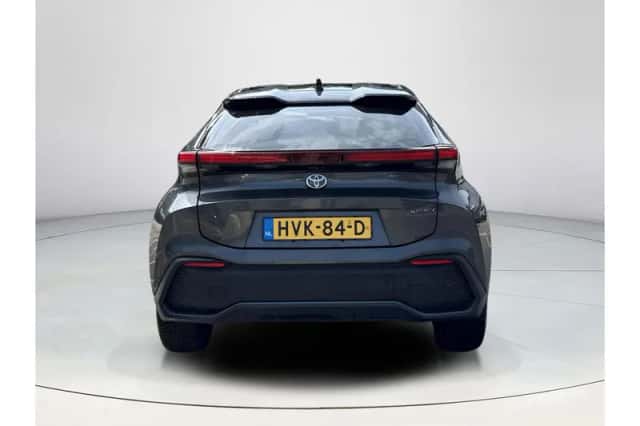 Toyota C-HR (2025) thumbnail 4