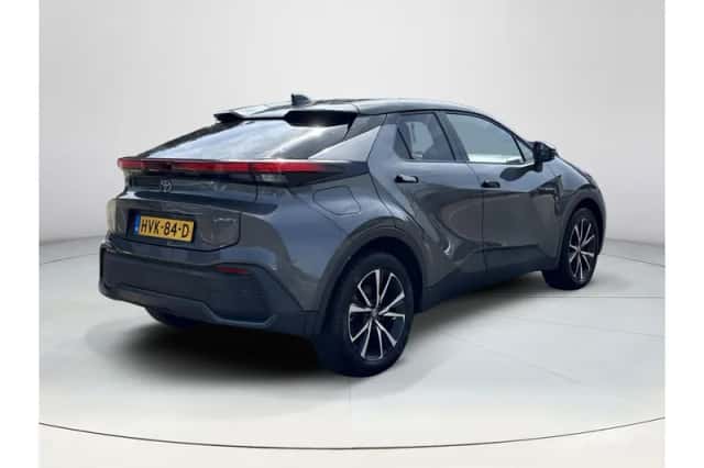 Toyota C-HR (2025) thumbnail 5
