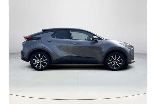 Toyota C-HR (2025) thumbnail 6