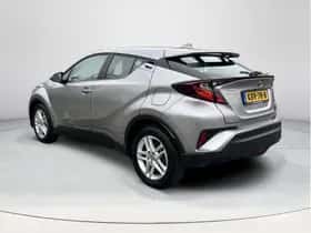 Toyota C-HR (2021) thumbnail 3