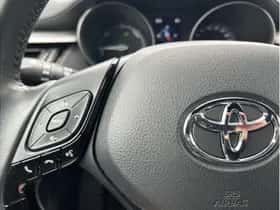 Toyota C-HR (2021) thumbnail 22