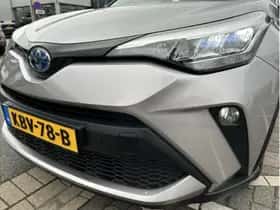 Toyota C-HR (2021) thumbnail 9