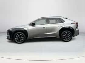 Toyota bZ4X (2025) thumbnail 2