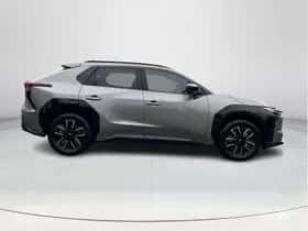 Toyota bZ4X (2025) thumbnail 6