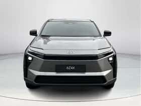 Toyota bZ4X (2025) thumbnail 8
