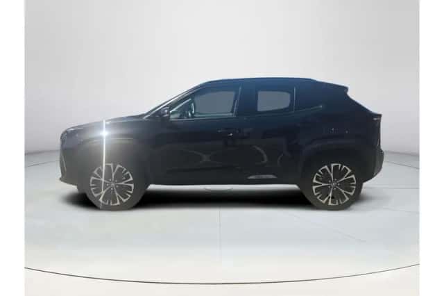 Toyota Yaris Cross (2023) thumbnail 2