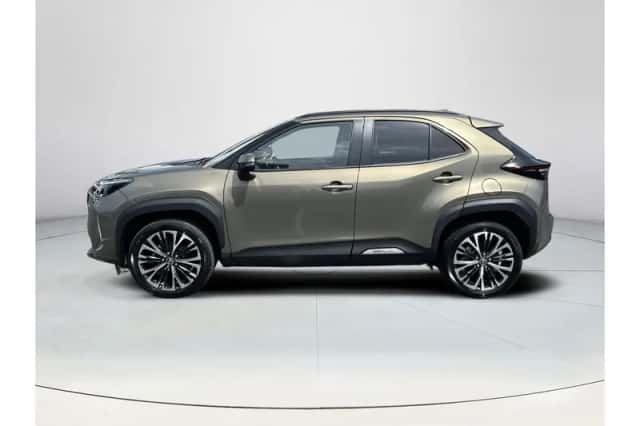 Toyota Yaris Cross (2023) thumbnail 2
