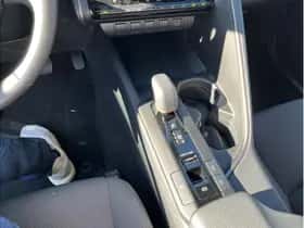 Toyota C-HR (2025) thumbnail 13