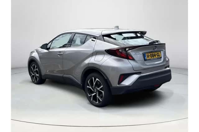 Toyota C-HR (2020) thumbnail 3