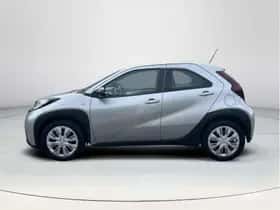 Toyota Aygo X (2023) thumbnail 2