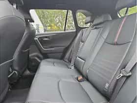 Toyota RAV4 (2025) thumbnail 12