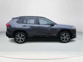 Toyota RAV4 (2025) thumbnail 6