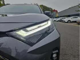 Toyota RAV4 (2025) thumbnail 9
