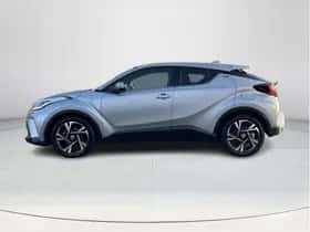 Toyota C-HR (2023) thumbnail 2