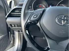 Toyota C-HR (2023) thumbnail 19