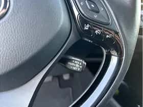 Toyota C-HR (2023) thumbnail 21