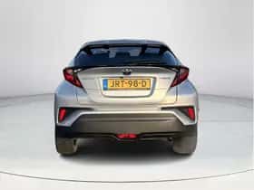 Toyota C-HR (2023) thumbnail 4