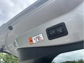 Toyota C-HR (2025) thumbnail 15
