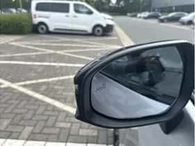 Toyota C-HR (2025) thumbnail 17