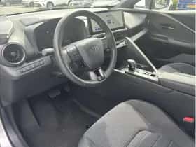 Toyota C-HR (2025) thumbnail 18