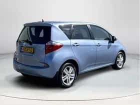 Toyota Verso-S (2012) thumbnail 5