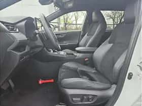 Toyota RAV4 (2022) thumbnail 11