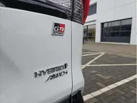 Toyota RAV4 (2022) thumbnail 17