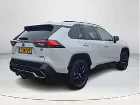 Toyota RAV4 (2022) thumbnail 5