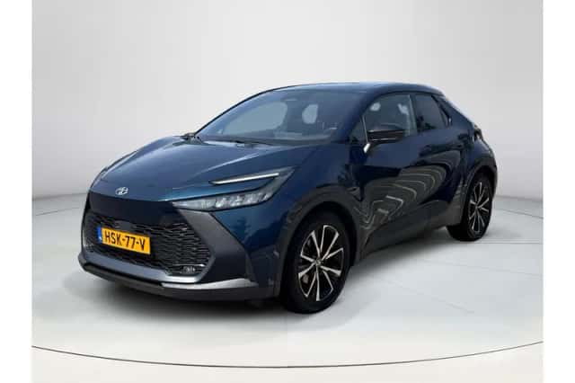 Toyota C-HR (2025) thumbnail 1